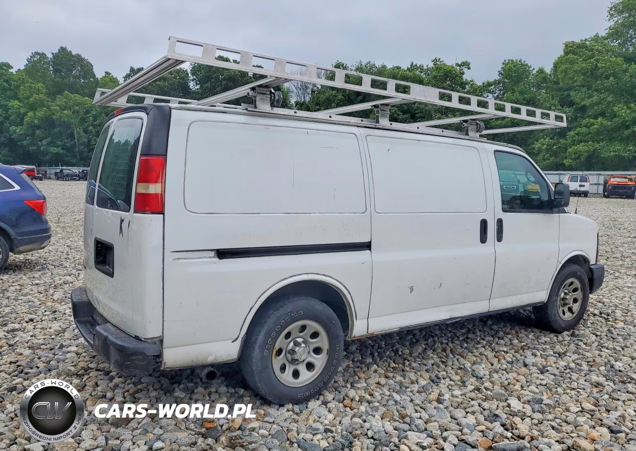 2011 Chevrolet Express G1500 VIN:1GCSGAFX7B1183330 - 3