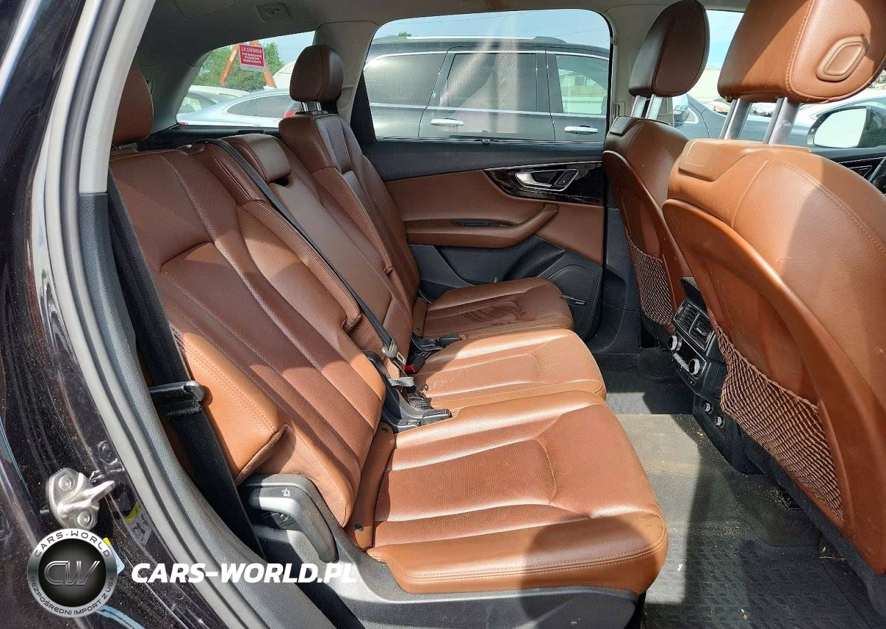 2018 Audi Q7 Prestige VIN:WA1VAAF77JD020540 - 11