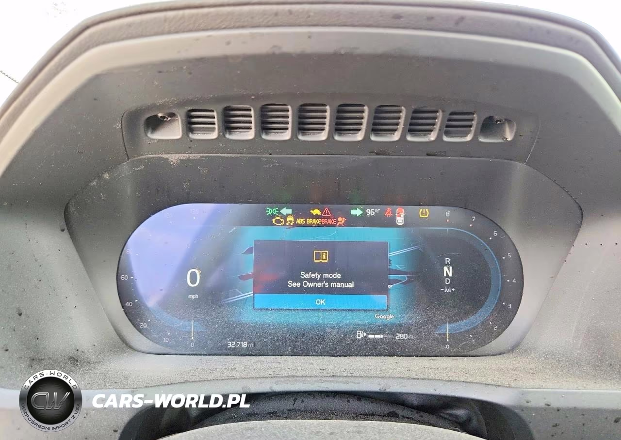 2025 Volvo Xc90 Plus VIN:YV4062PB0S1360803 - 9