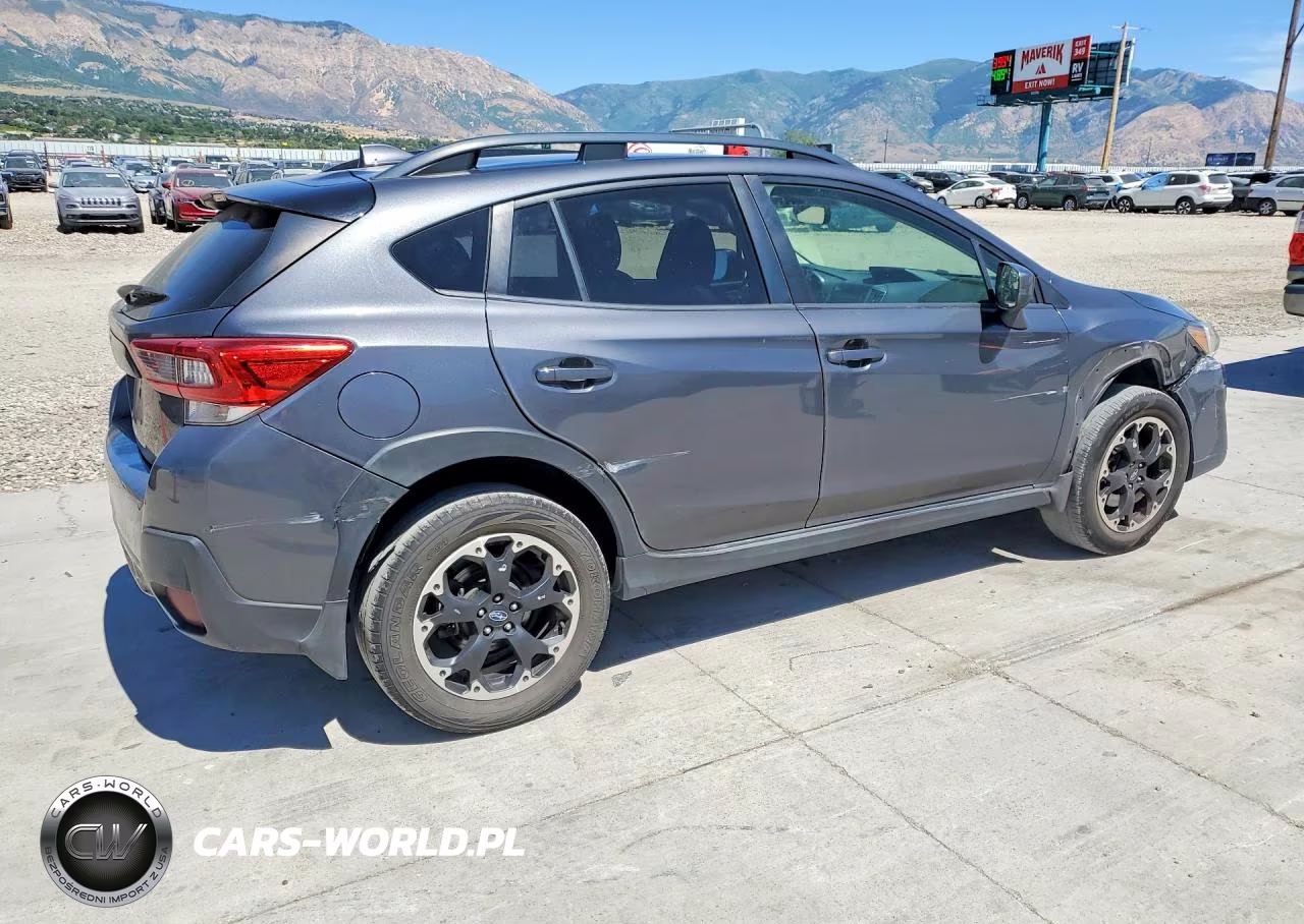 2021 Subaru Crosstrek Premium VIN:JF2GTAEC9M8267662 - 3