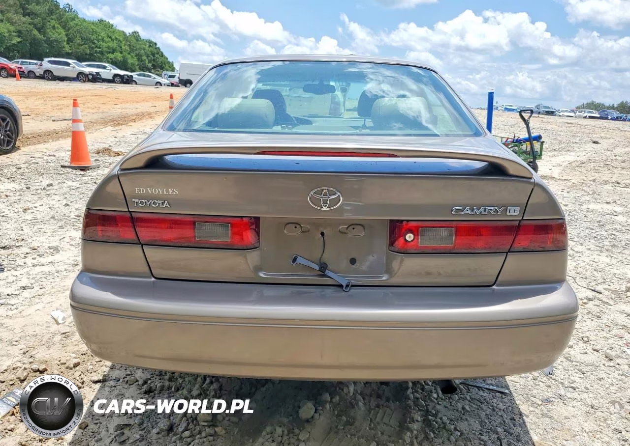 1999 Toyota Camry Le VIN:4T1BG28K1XU585112 - 6