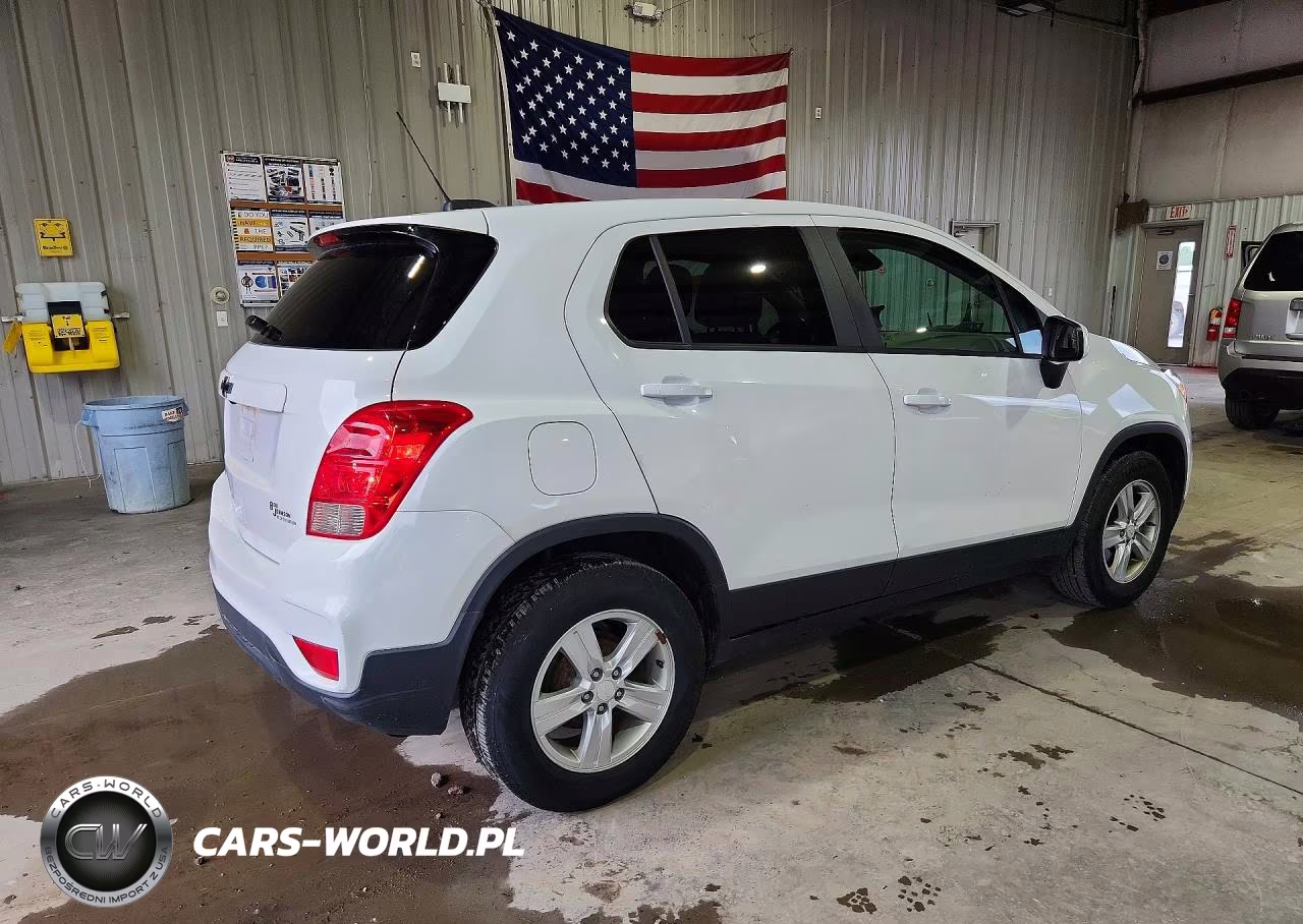 2019 Chevrolet Trax Ls VIN:3GNCJKSB8KL375670 - 3