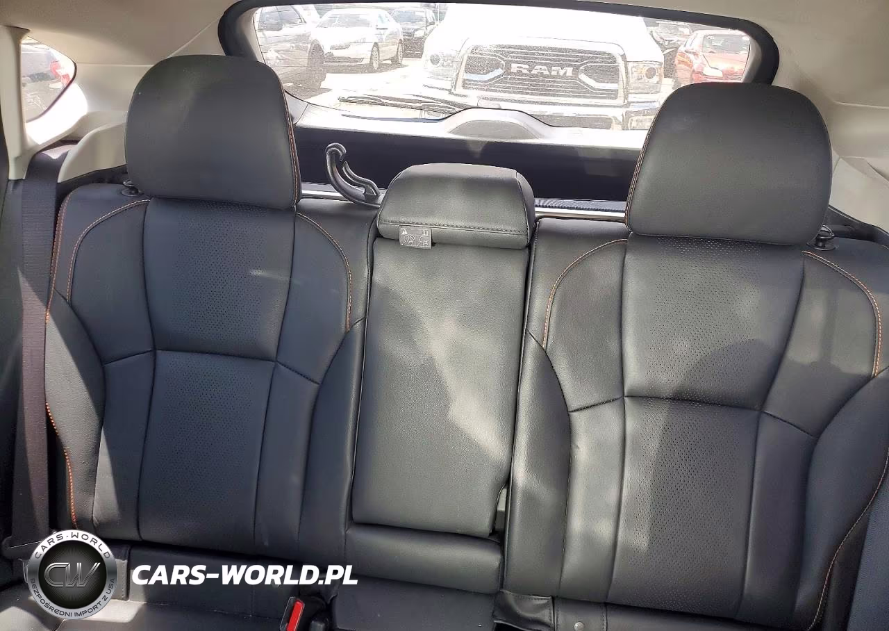 2018 Subaru Crosstrek Limited VIN:JF2GTAJC1JH313843 - 10