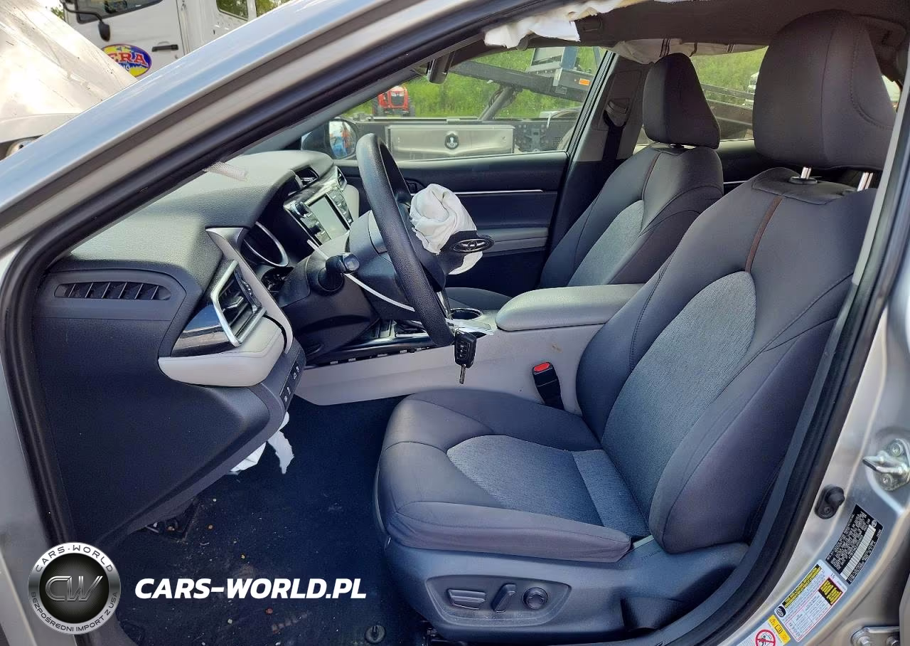 2018 Toyota Camry Le VIN:4T1B11HK2JU029958 - 7