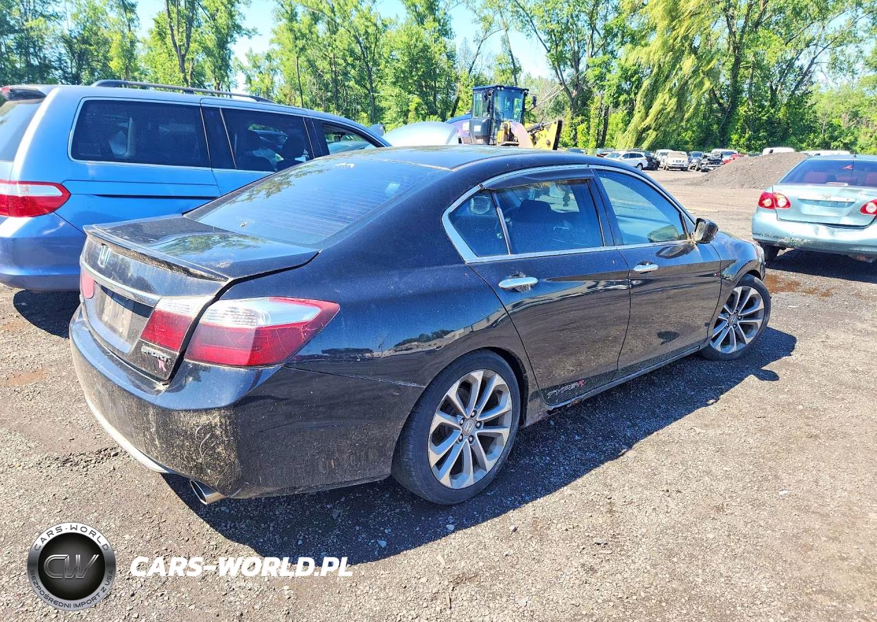 2015 Honda Accord Sport VIN:1HGCR2F58FA089368 - 3