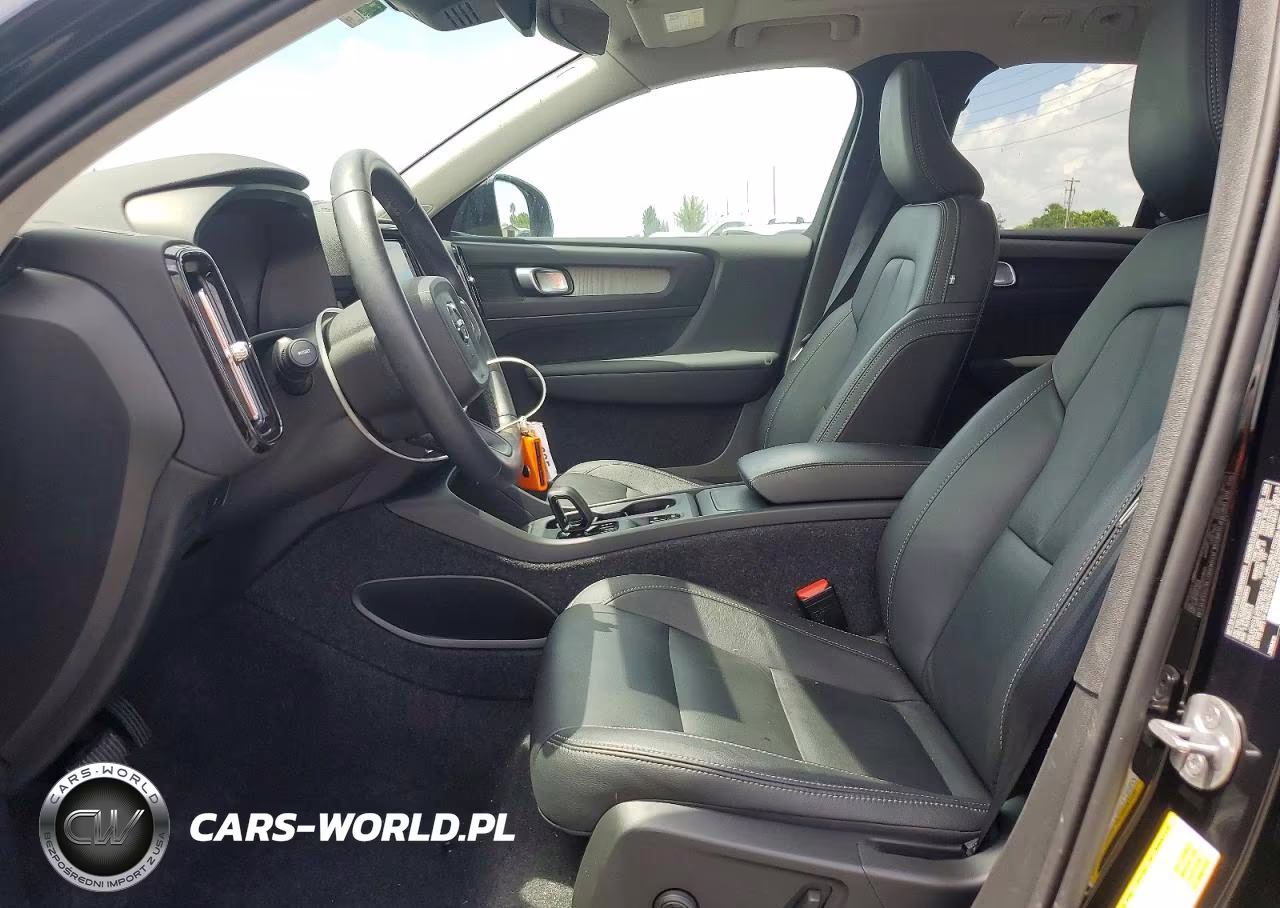 2025 Volvo Xc40 Core VIN:YV4L12UJXS2552652 - 7