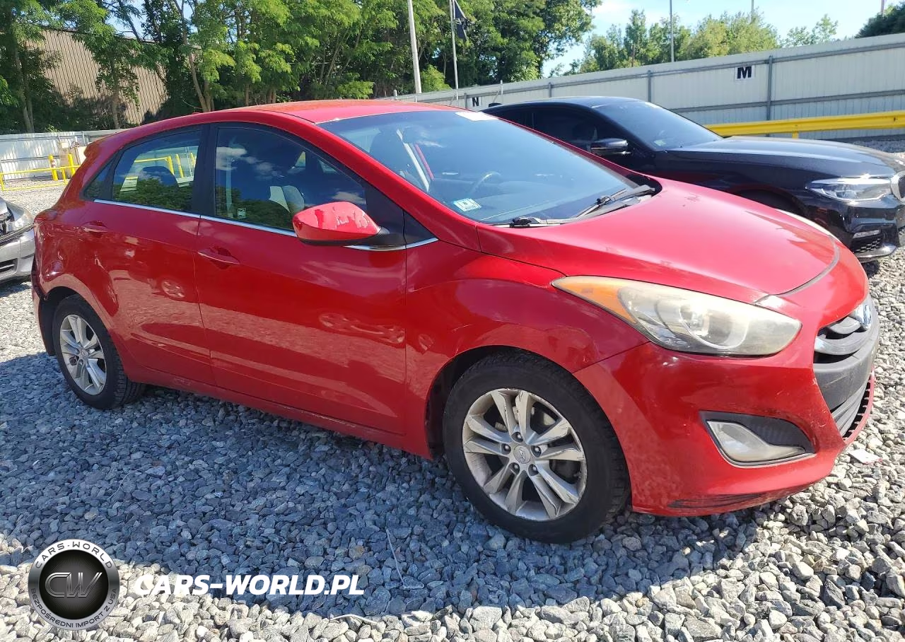 2013 Hyundai Elantra Gt Base VIN:KMHD35LE2DU054861 - 4