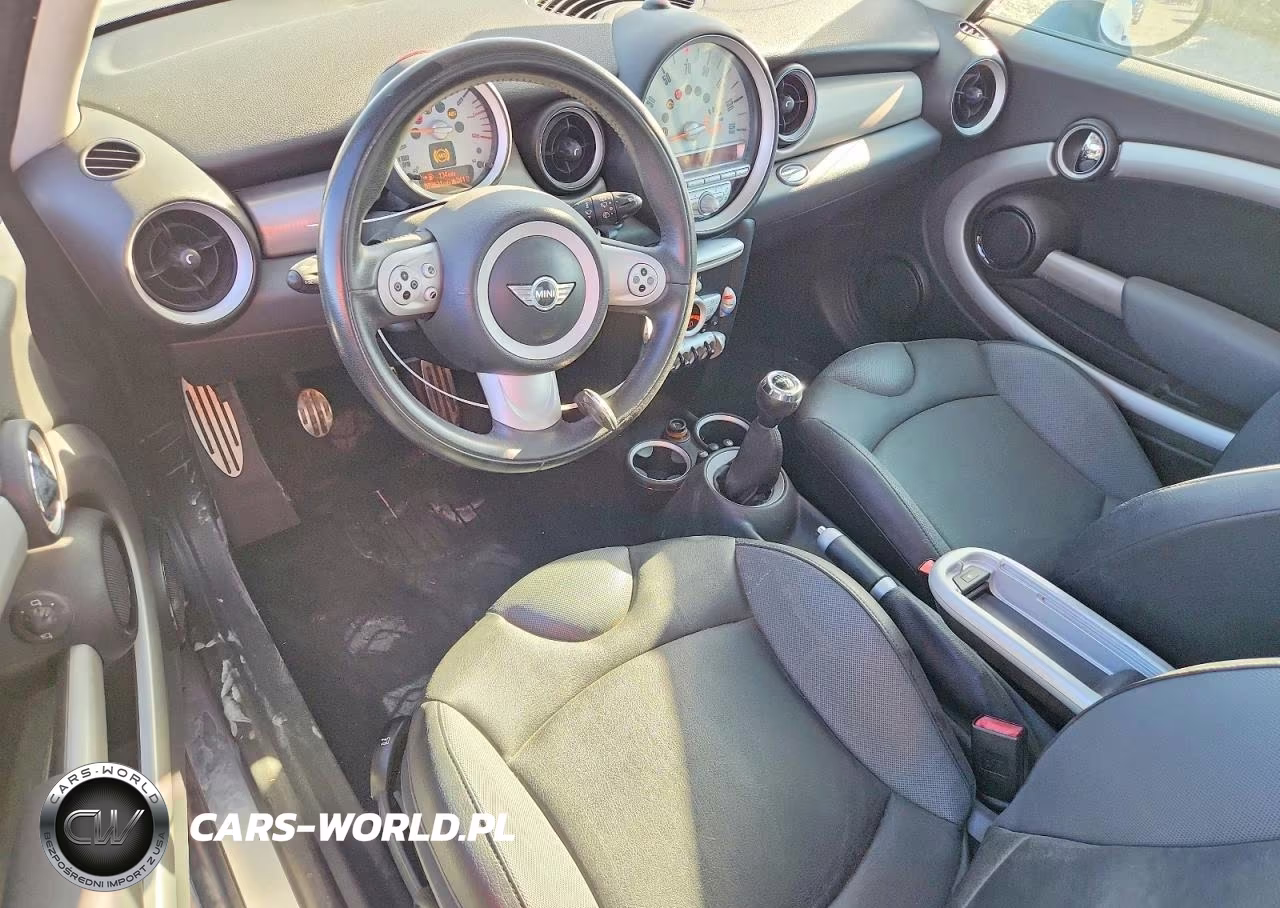 2008 Mini Cooper S VIN:WMWMF73518TT87567 - 8