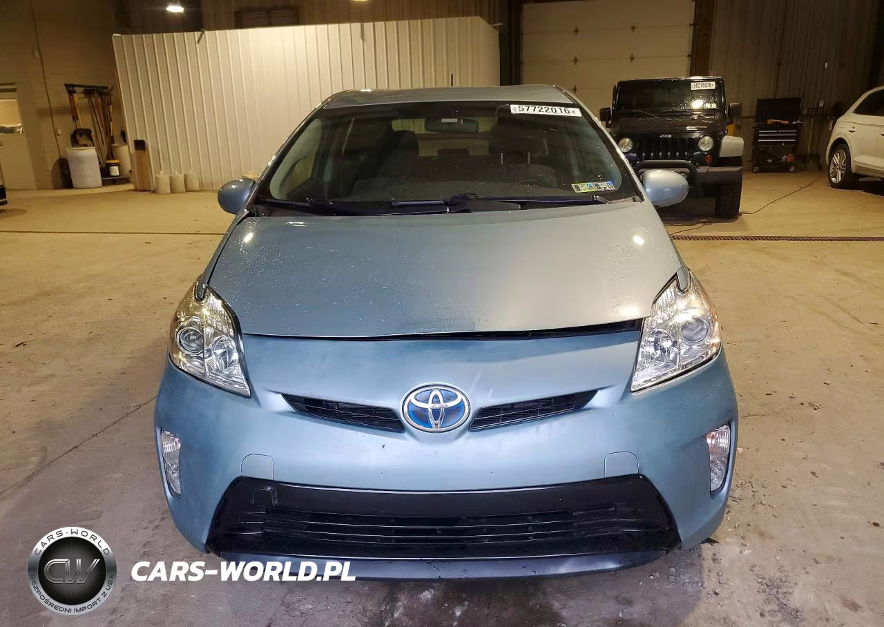 2014 Toyota Prius Three VIN:JTDKN3DU3E1815061 - 5