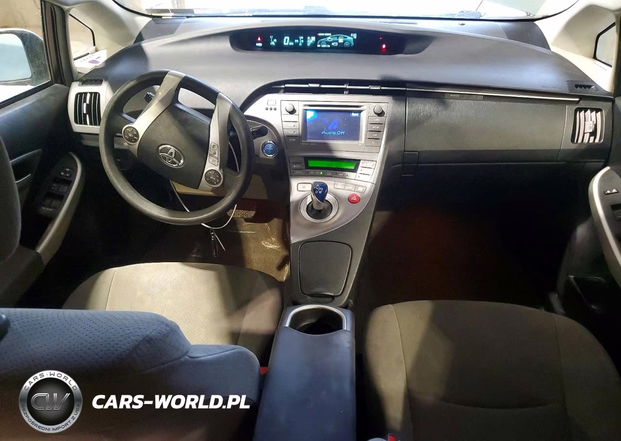 2014 Toyota Prius Three VIN:JTDKN3DU3E1815061 - 8