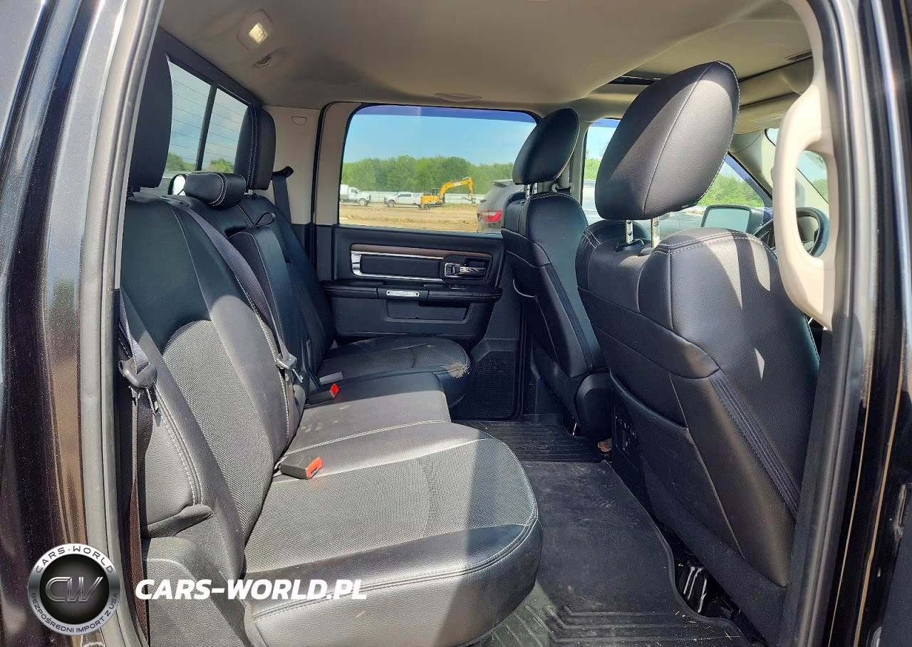 2017 Ram 1500 Laramie VIN:1C6RR7VT7HS559237 - 10