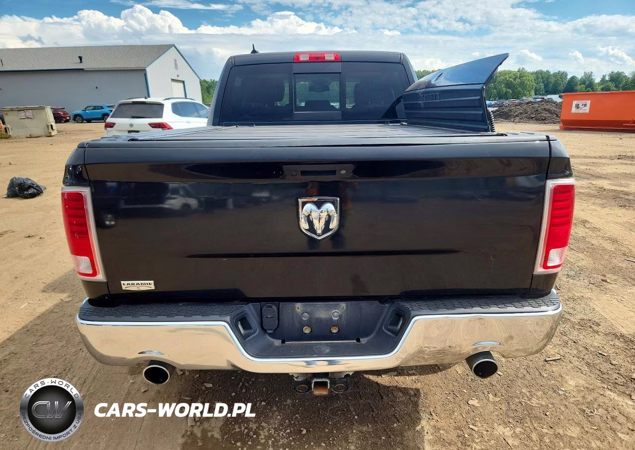 2017 Ram 1500 Laramie VIN:1C6RR7VT7HS559237 - 6