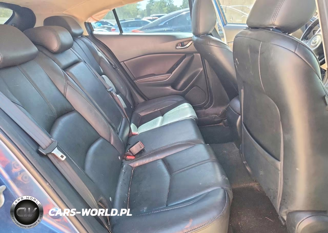 2018 Mazda 3 Touring VIN:3MZBN1L39JM199390 - 11