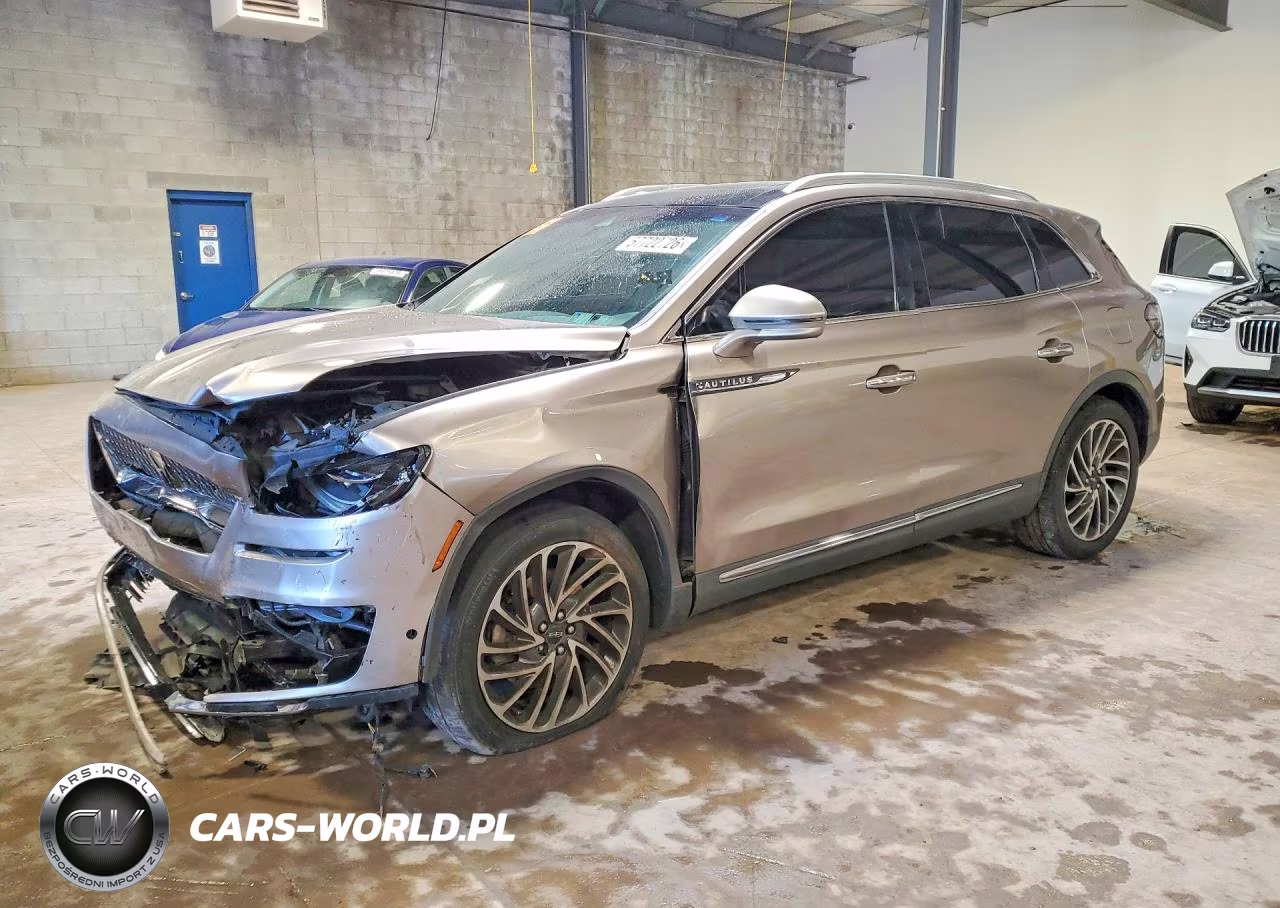 2019 Lincoln Nautilus Reserve