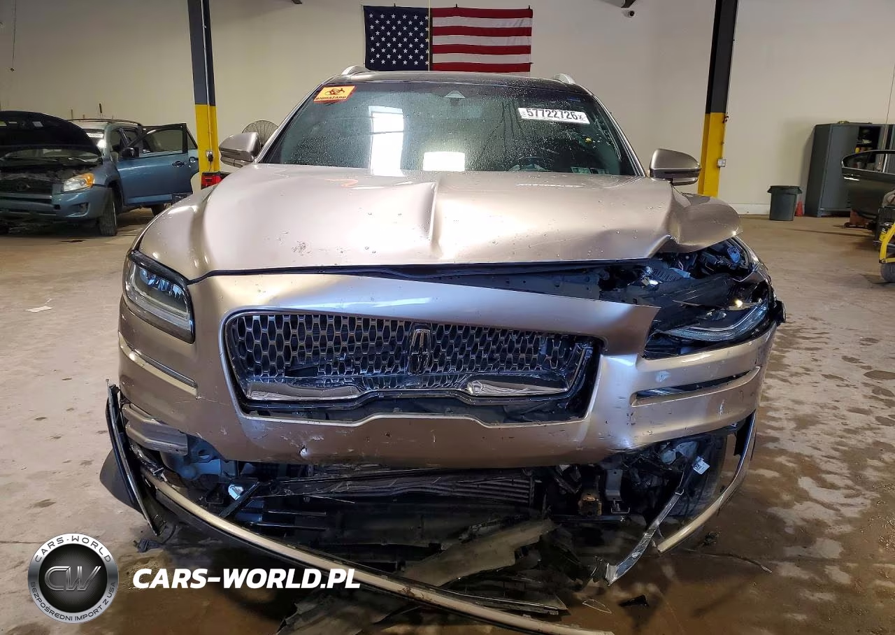 2019 Lincoln Nautilus Reserve VIN:2LMPJ8L96KBL61710 - 5