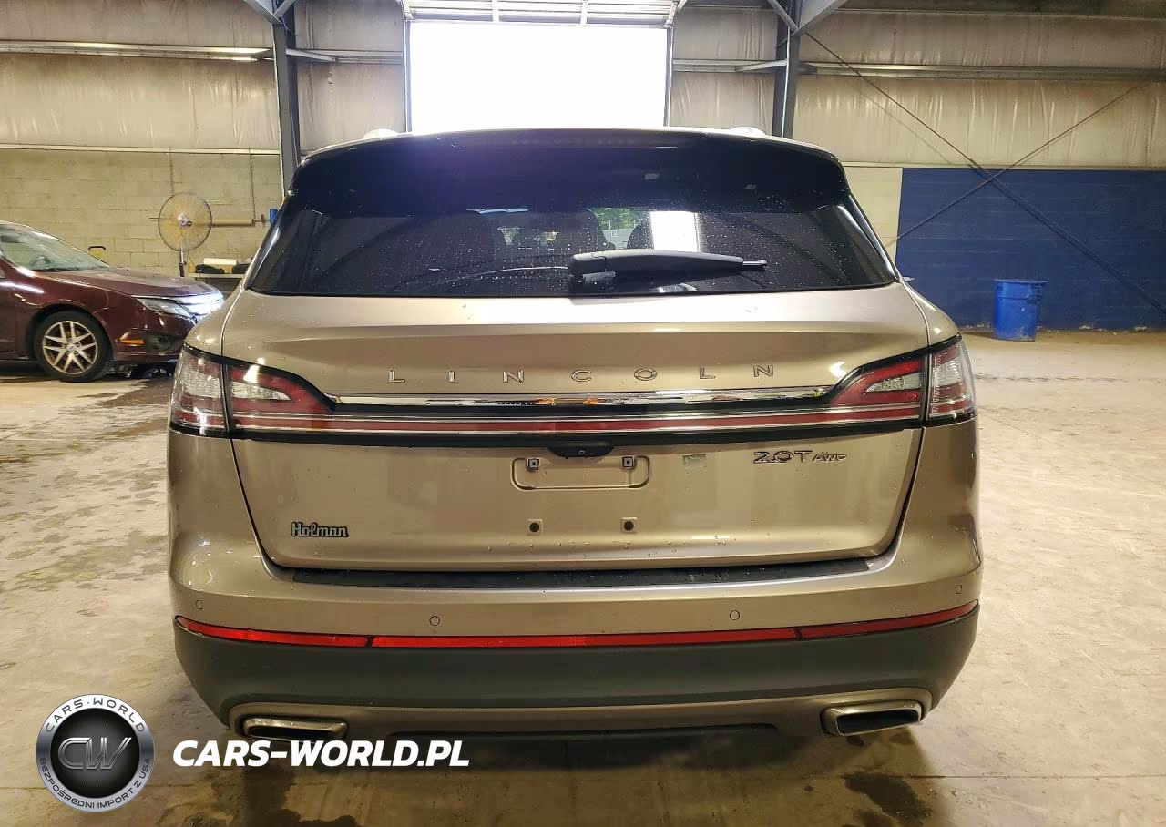 2019 Lincoln Nautilus Reserve VIN:2LMPJ8L96KBL61710 - 6