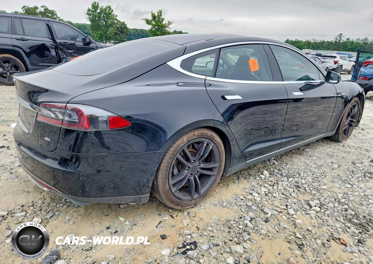 2013 Tesla Model S VIN:5YJSA1CN3DFP26350 - 3