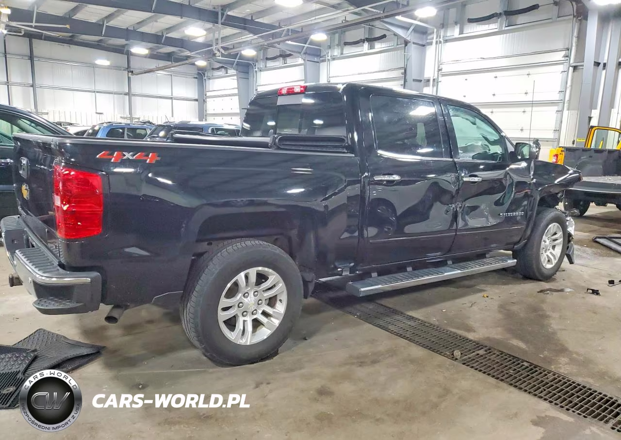 2018 Chevrolet Silverado K1500 Lt VIN:3GCUKREC9JG513408 - 3