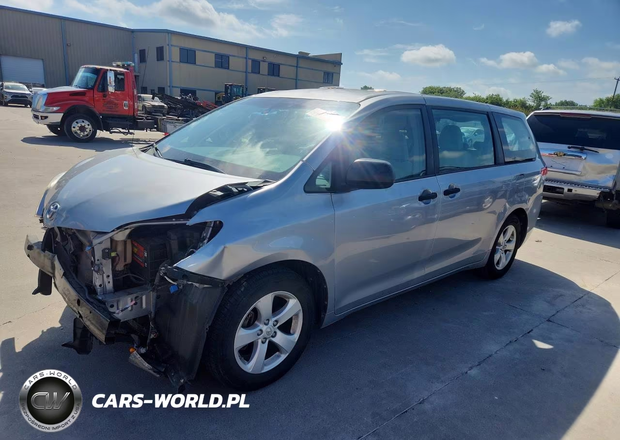 2014 Toyota Sienna L 7-Passenger
