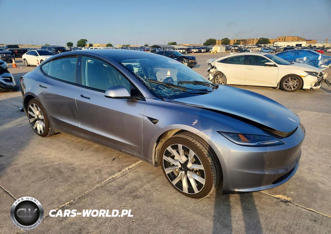 2025 Tesla Model 3 VIN:5YJ3E1EA0SF054537 - 4