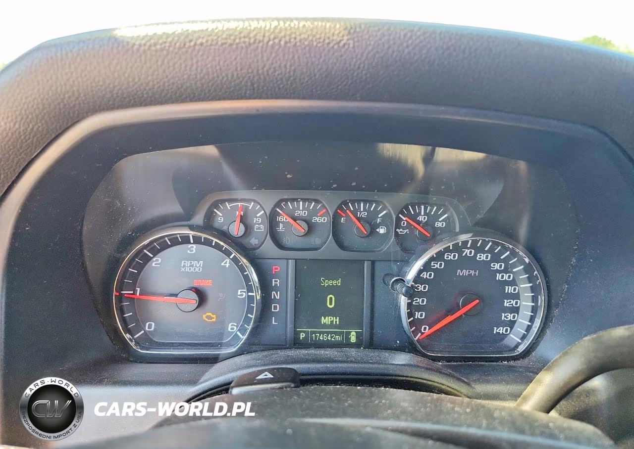 2017 Chevrolet Silverado C1500 VIN:1GCRCNEH6HZ283568 - 9