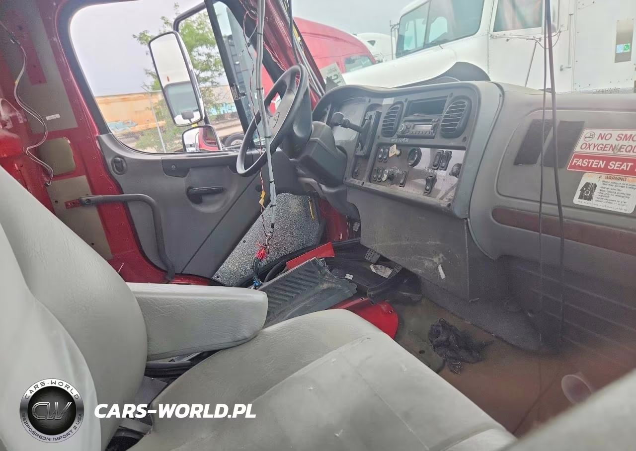 2015 Freightliner Business Class M2 Truck Cab And Chassis VIN:1FVACWDU2FHGS9658 - 5