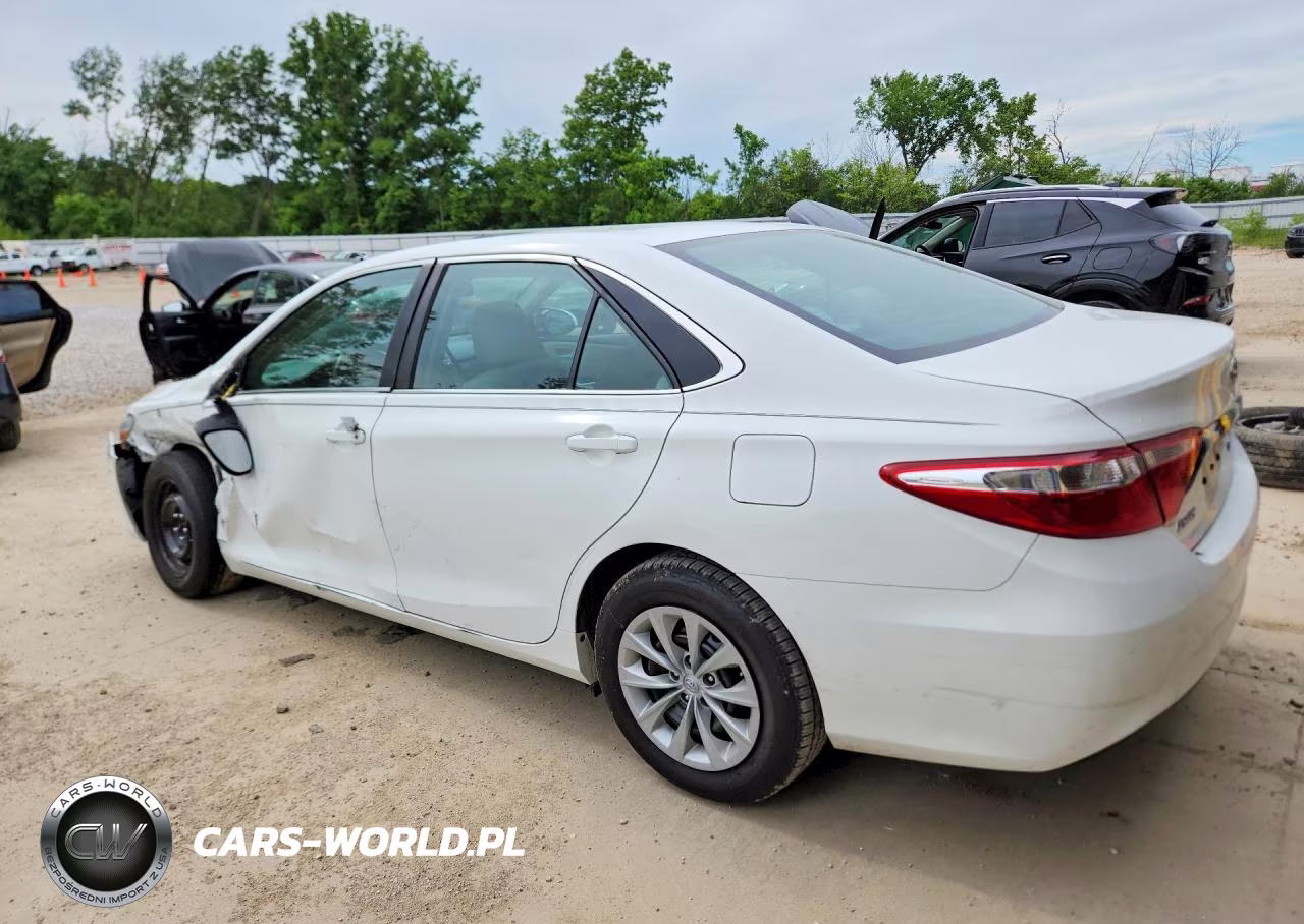 2016 Toyota Camry Le VIN:4T4BF1FK4GR557469 - 2
