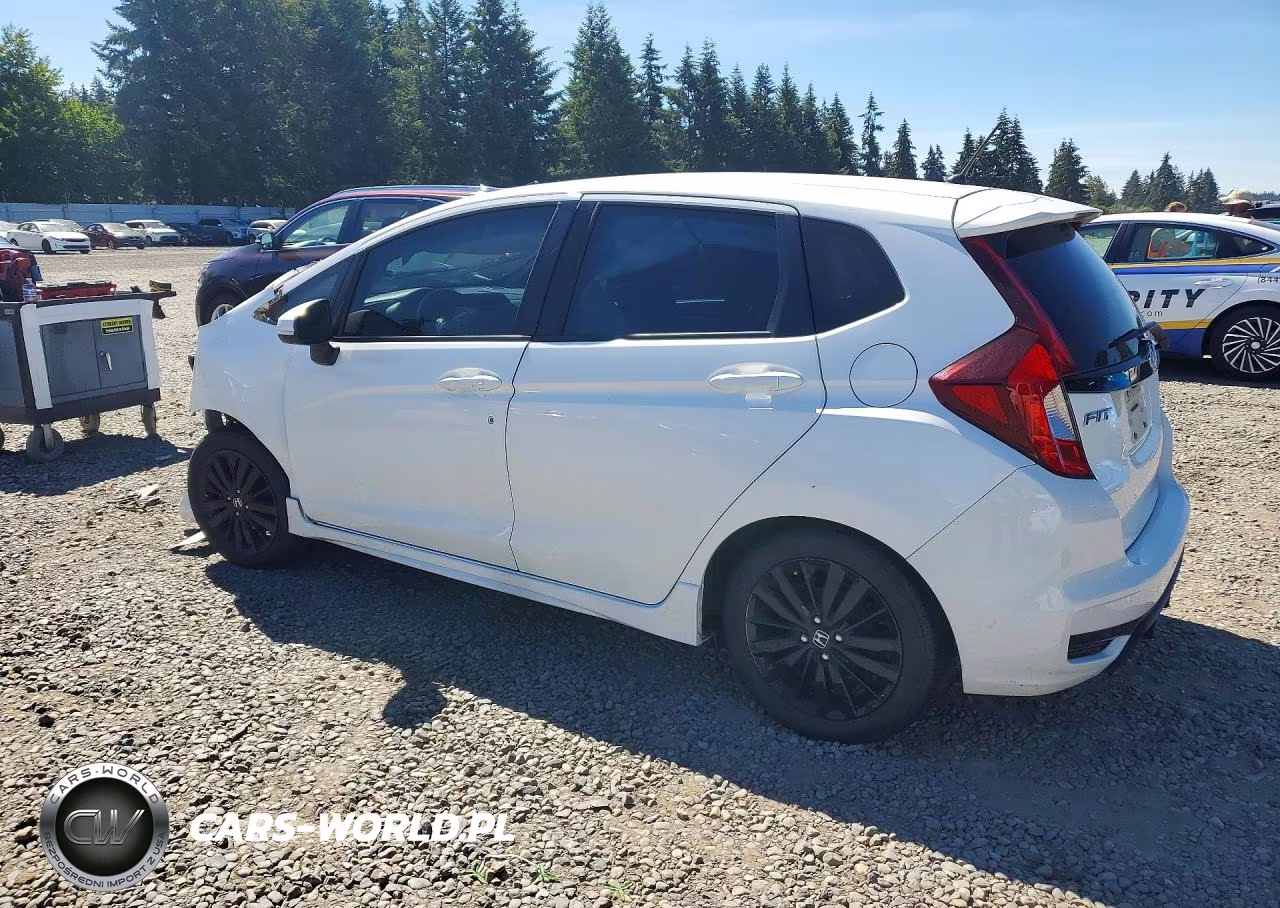 2018 Honda Fit Sport VIN:3HGGK5H63JM707639 - 2