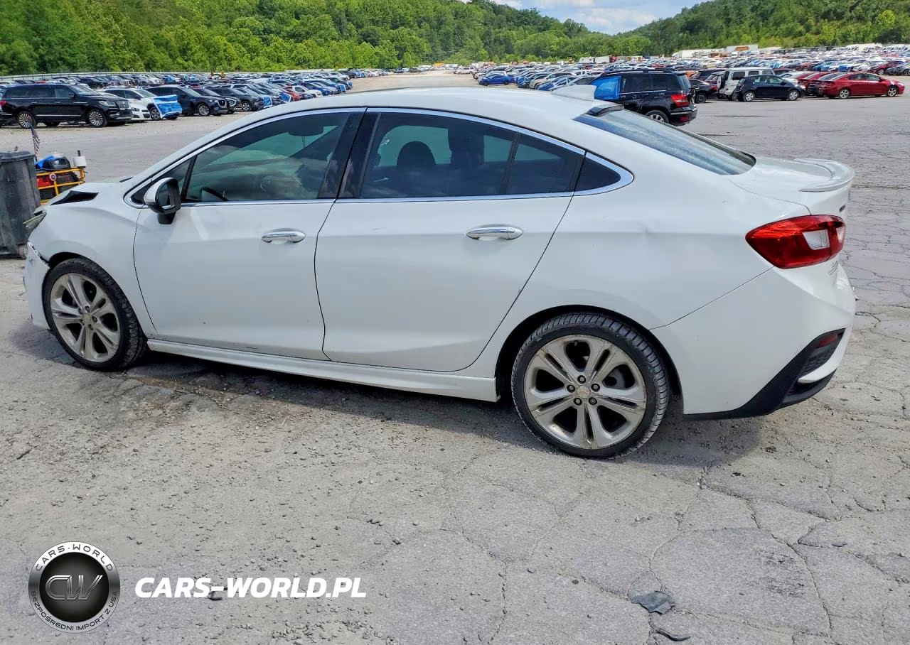 2016 Chevrolet Cruze Premier VIN:1G1BG5SM1G7302425 - 2