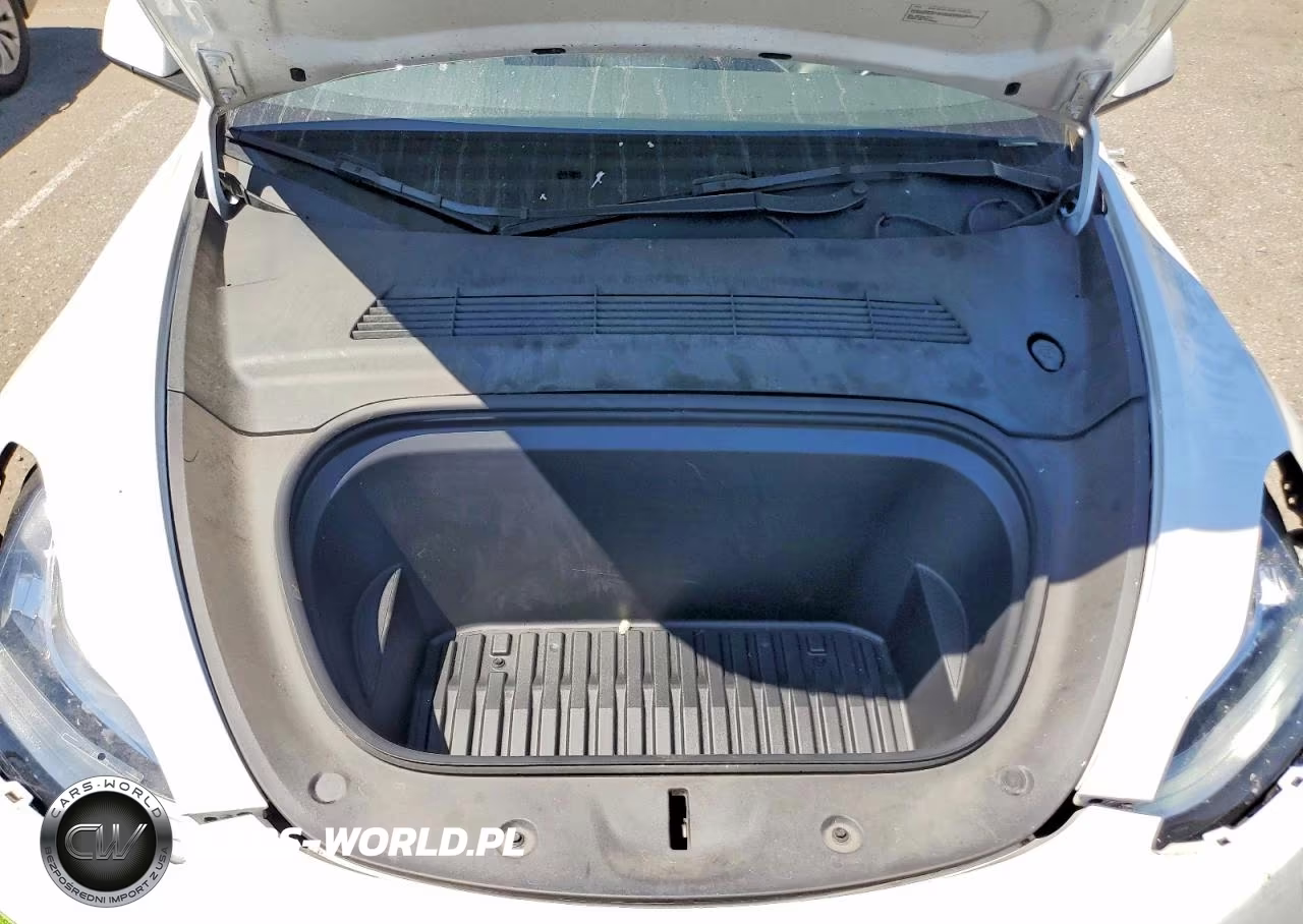 2022 Tesla Model Y VIN:7SAYGDEE1NF444798 - 11