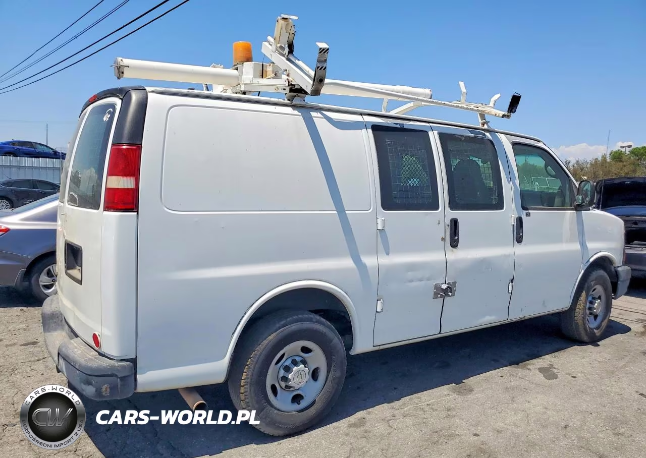 2007 Chev Express G2500 VIN:1GCGG25V271223770 - 3