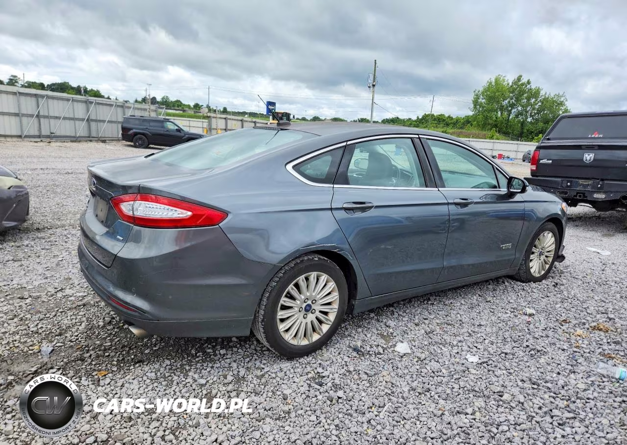 2016 Ford Fusion Se Phev VIN:3FA6P0PU5GR405382 - 3