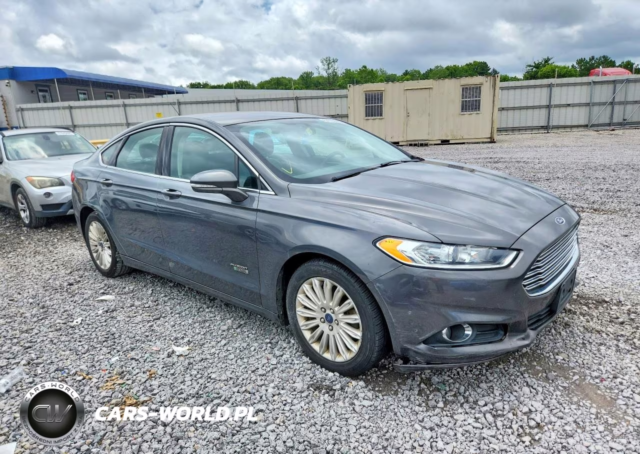 2016 Ford Fusion Se Phev VIN:3FA6P0PU5GR405382 - 4