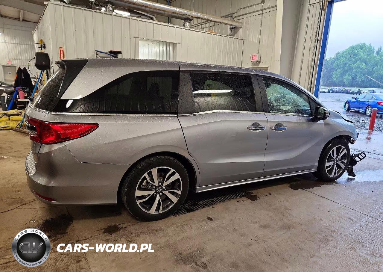 2024 Honda Odyssey Touring VIN:5FNRL6H83RB031902 - 3