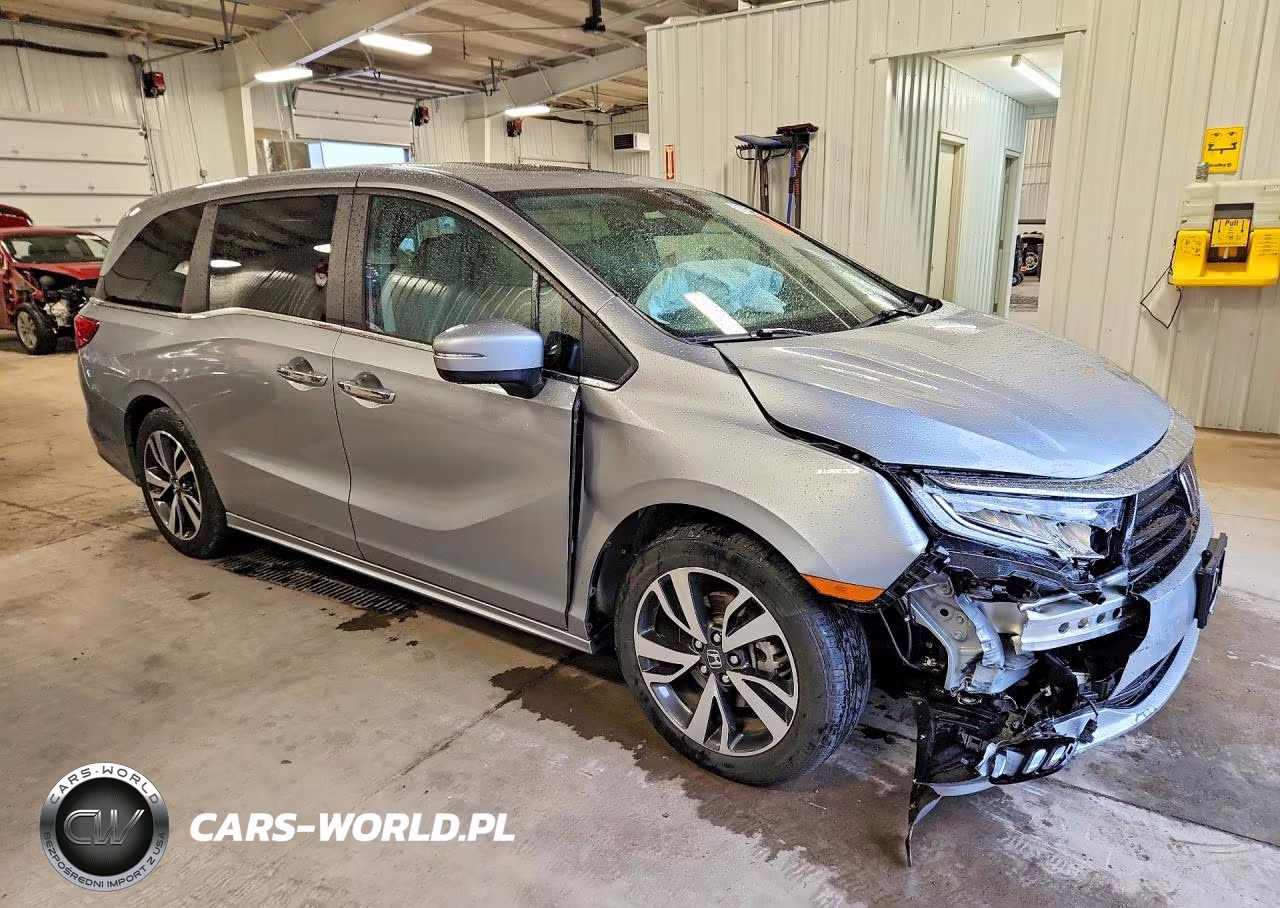 2024 Honda Odyssey Touring VIN:5FNRL6H83RB031902 - 4