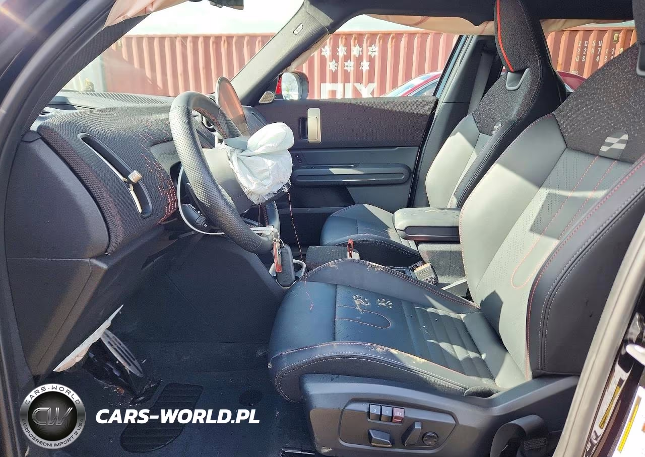 2025 Mini Countryman Jcw All4 VIN:WMZ33GA09S7S90504 - 7