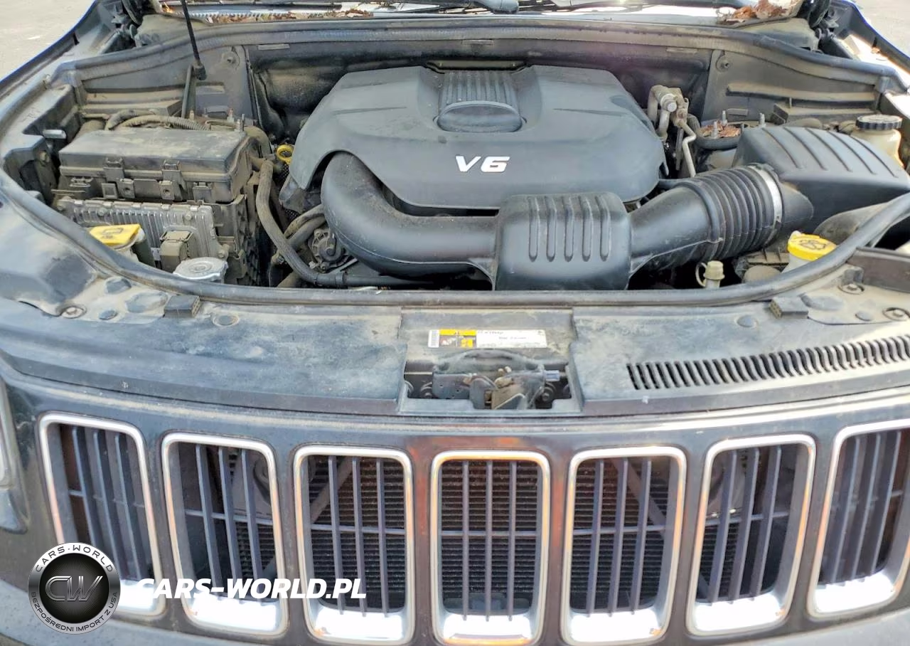 2015 Jeep Grand Cherokee Laredo VIN:1C4RJEAG8FC713930 - 11