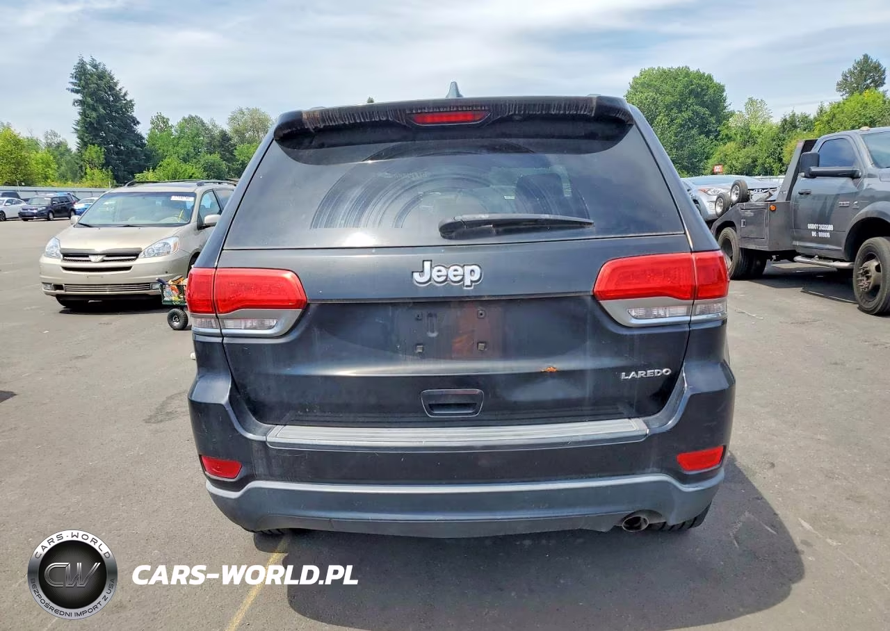 2015 Jeep Grand Cherokee Laredo VIN:1C4RJEAG8FC713930 - 6