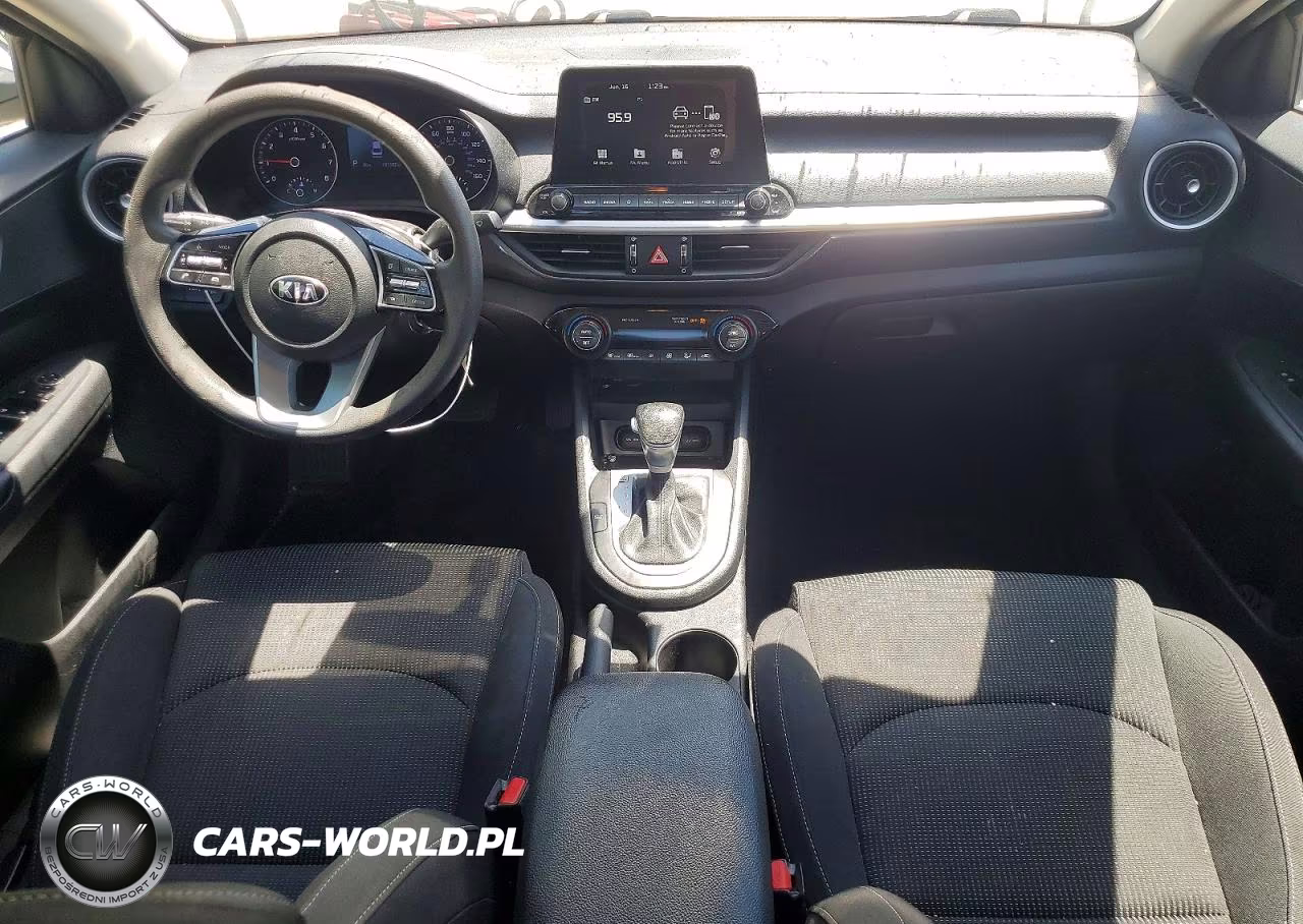 2019 Kia Forte Lxs VIN:3KPF24AD0KE062134 - 8
