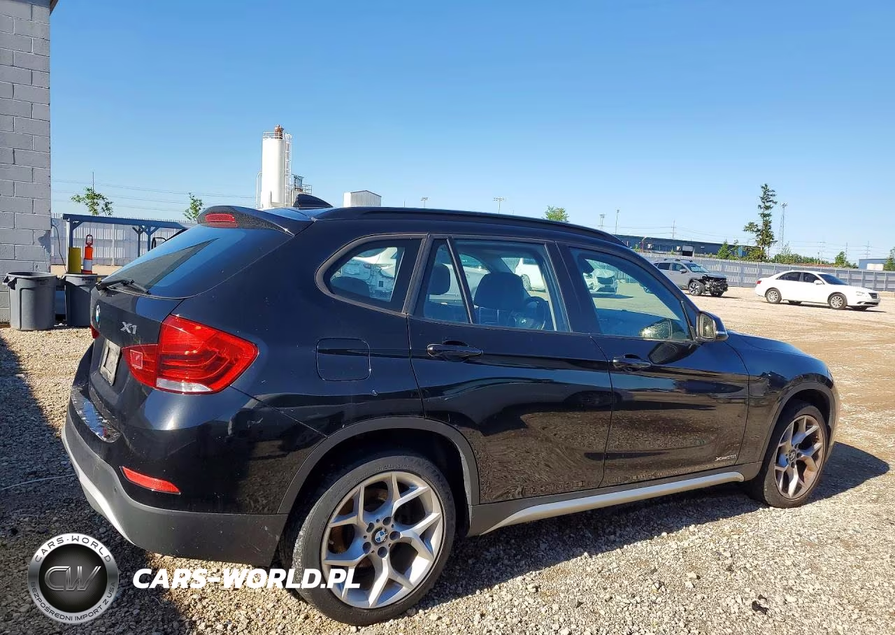 2013 BMW X1 xDrive28I VIN:WBAVL1C55DVR83130 - 3