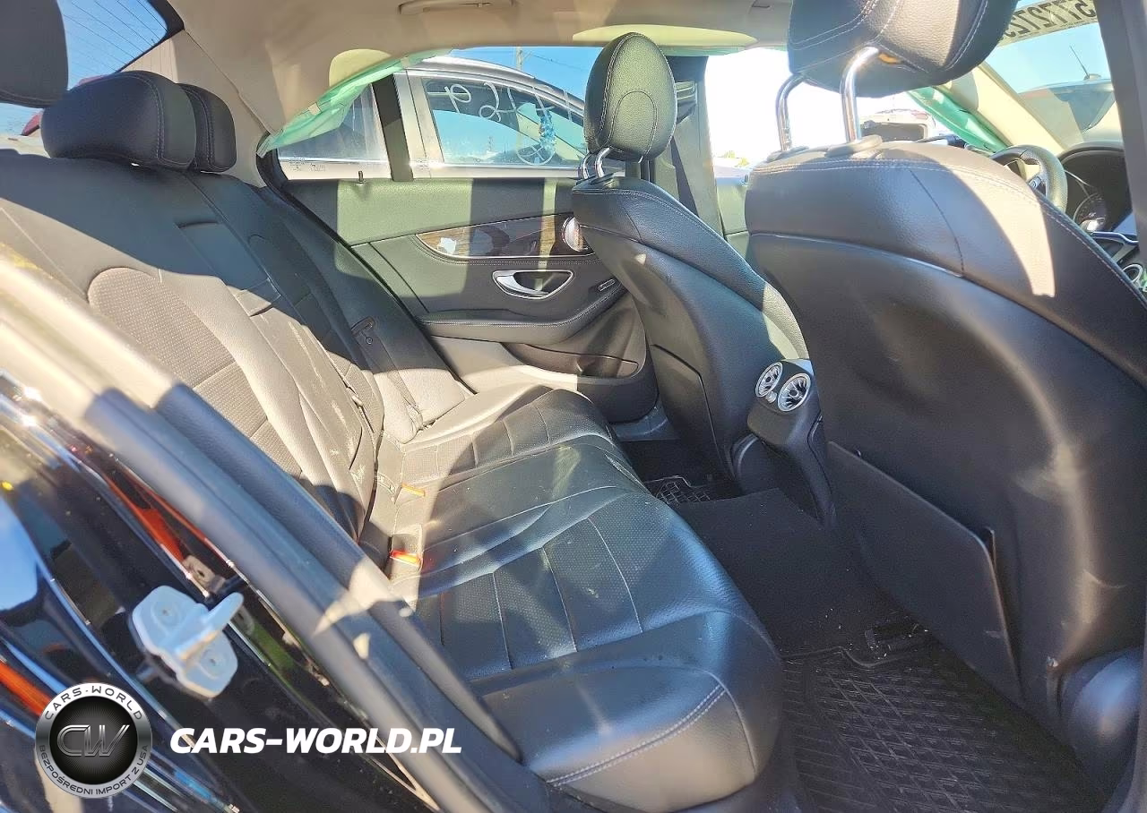 2015 Mercedes-Benz C 300 4Matic VIN:55SWF4KB1FU047769 - 10