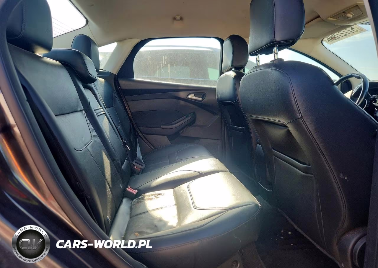 2015 Ford Focus Se VIN:1FADP3F20FL227922 - 10