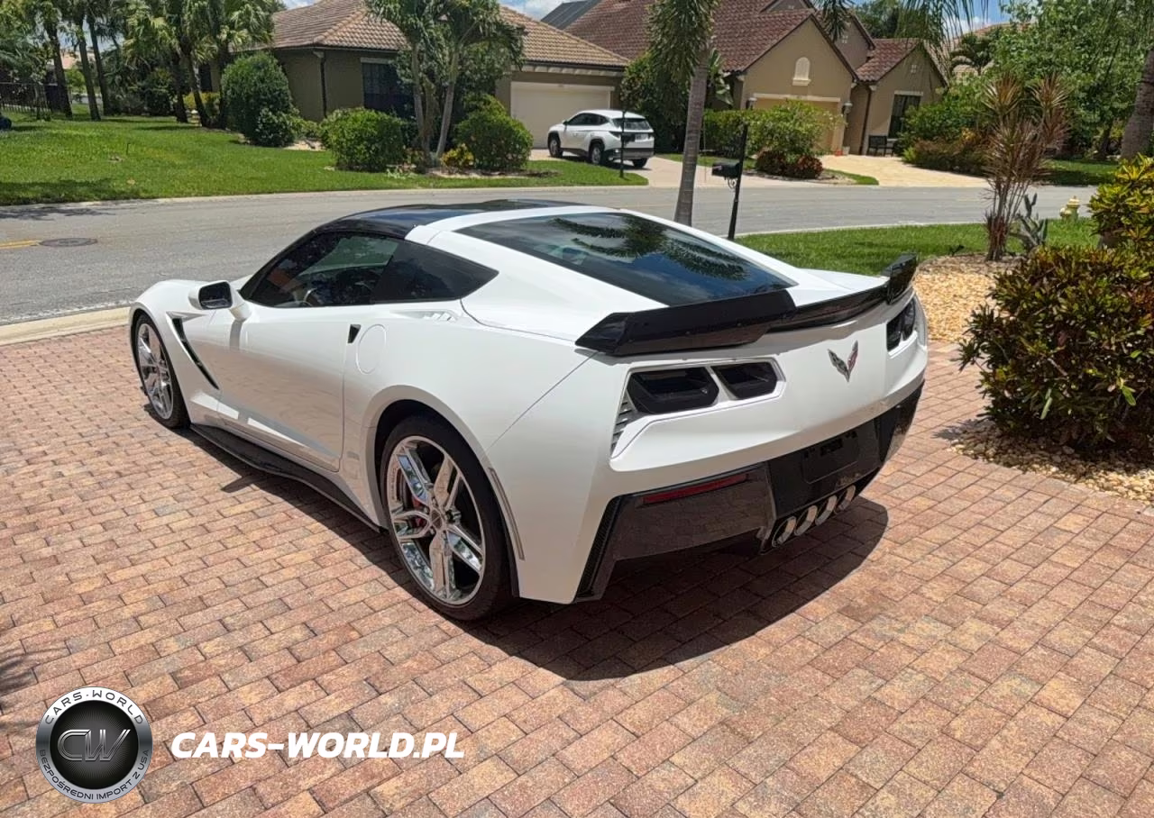 2016 Chevrolet Corvette Stingray Z51 3Lt VIN:1G1YL2D71G5104192 - 3