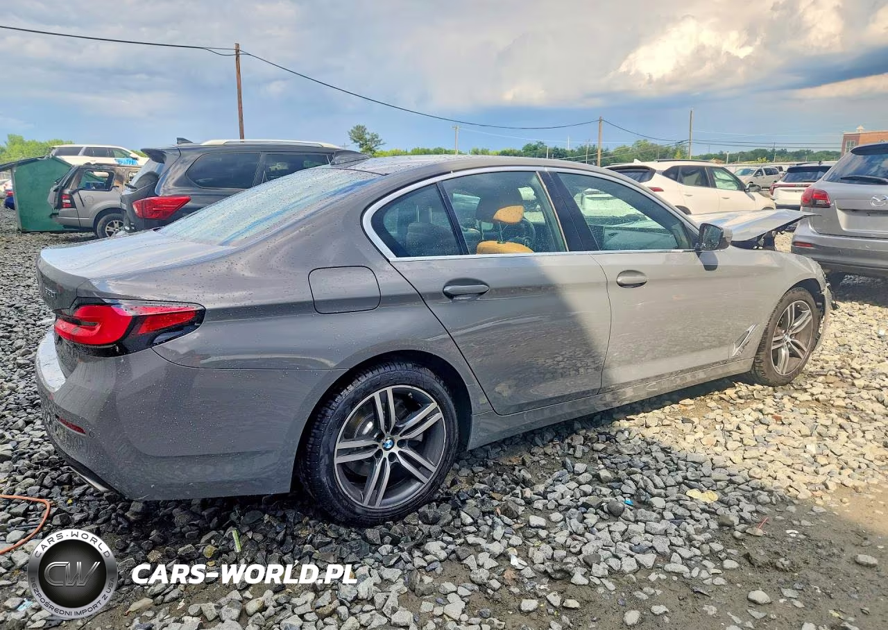 2022 BMW 530 Xi VIN:WBA13BJ07NWX81767 - 3