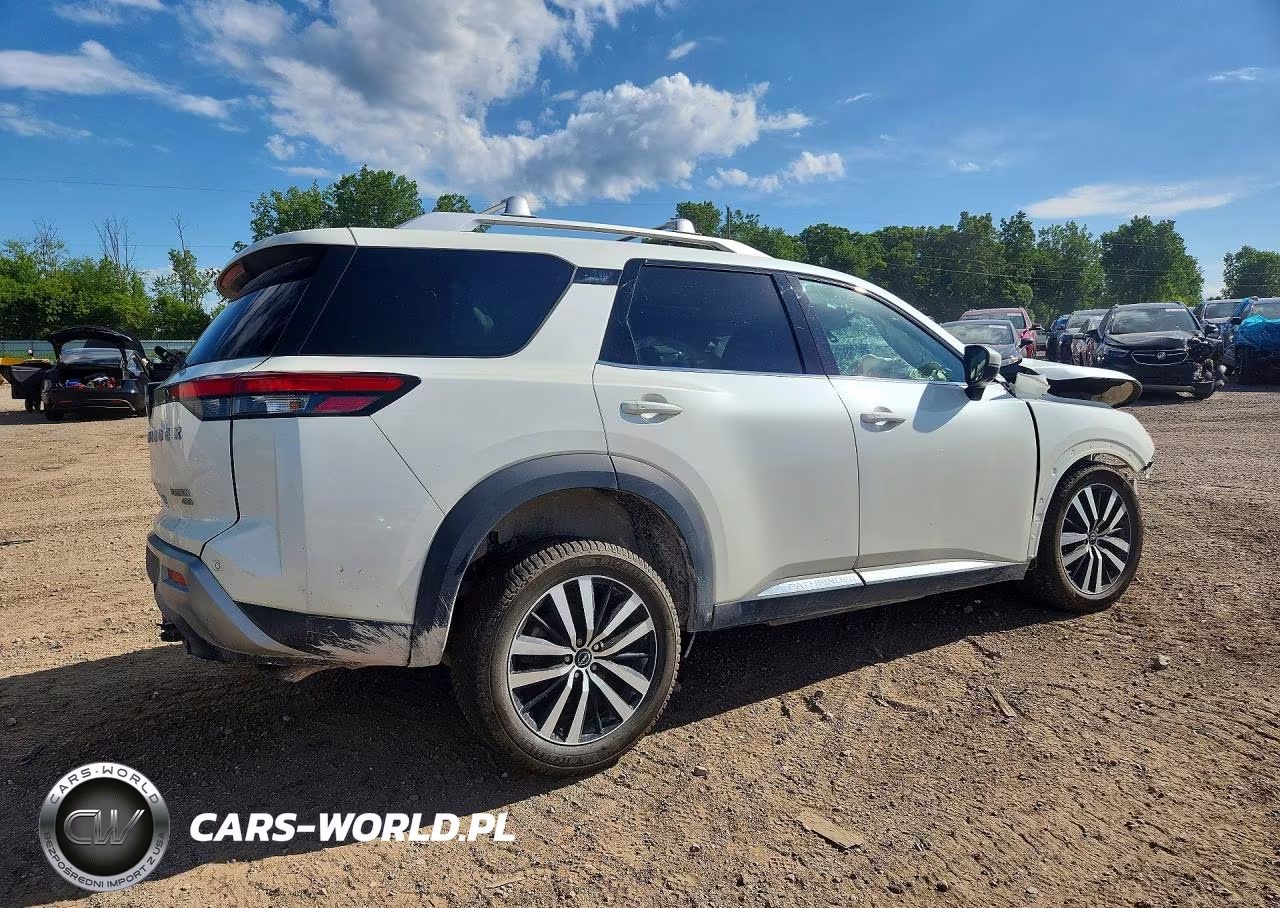 2023 Nissan Pathfinder Platinum VIN:5N1DR3DJ4PC230804 - 3