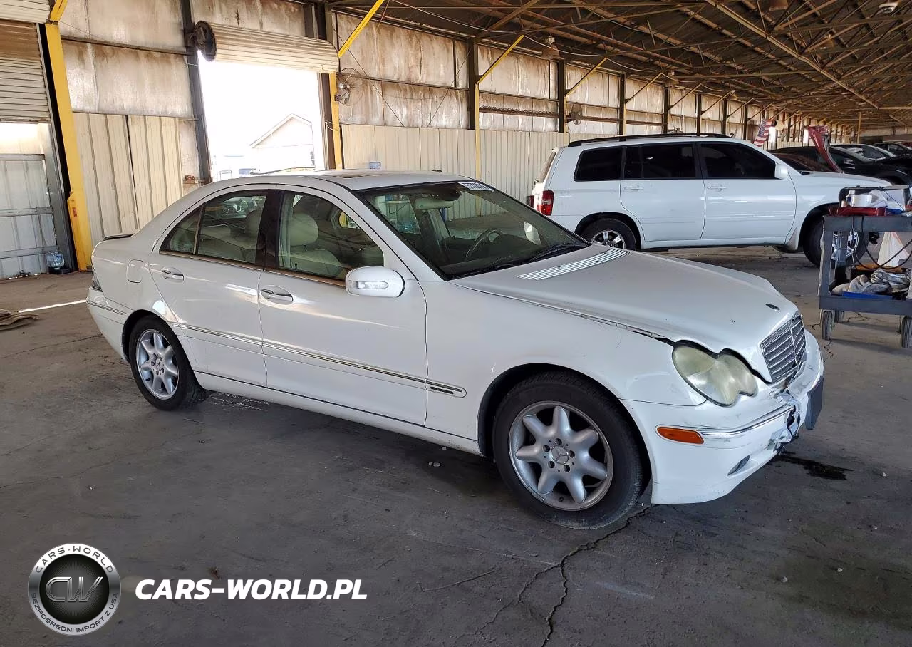2003 Mercedes-Benz C240 VIN:WDBRF61J33F372044 - 4
