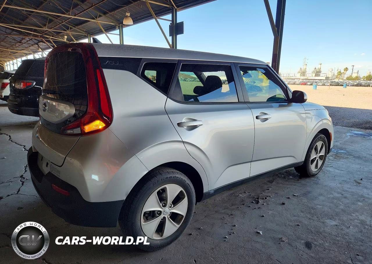 2021 Kia Soul S VIN:KNDJ23AU2M7756380 - 3