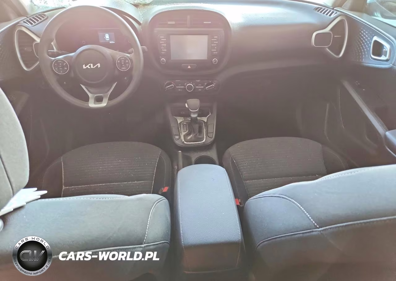 2021 Kia Soul S VIN:KNDJ23AU2M7756380 - 8