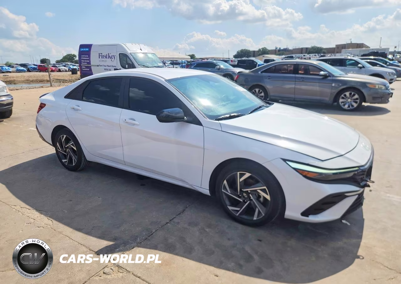 2025 Hyundai Elantra Sel Sport VIN:KMHLM4DG1SU923465 - 4