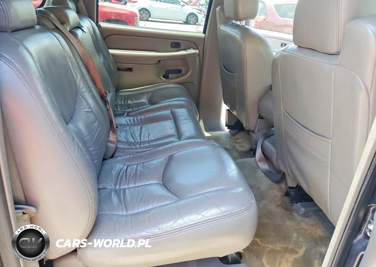 2004 Chevrolet Suburban C1500 VIN:1GNEC16ZX4J241788 - 11